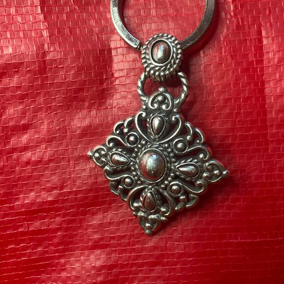 Vintage Brighton Amethyst Silver Toned Keychain Key Ring Collectible Jewelry - Picture 5 of 8